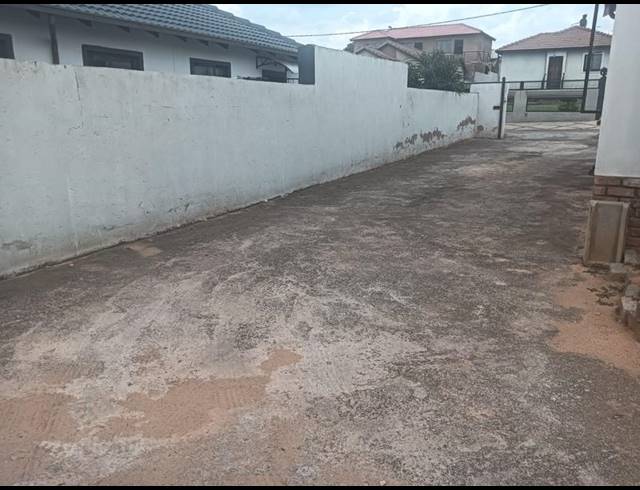 3 BEDROOM HOUSE FOR SALE IN MAHUBE VALLEY